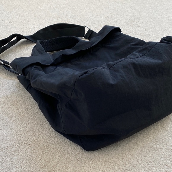 Lululemon On My Level Black Tote Bag with Dual Handles - Picture 11 of 12